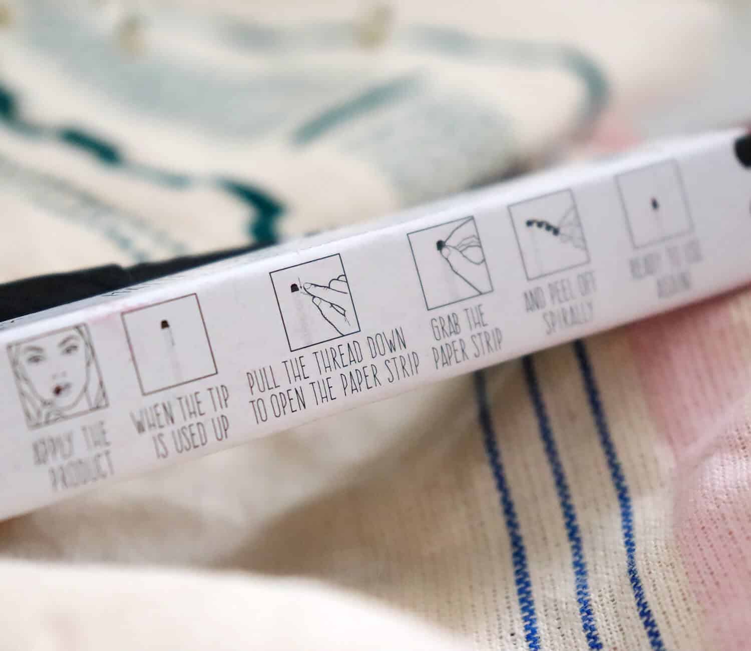 Lippenstift aus Papier - TrendRaider TrendBox Februar 2021 Lippenstift aus Papier - TrendRaider TrendBox Februar 2021