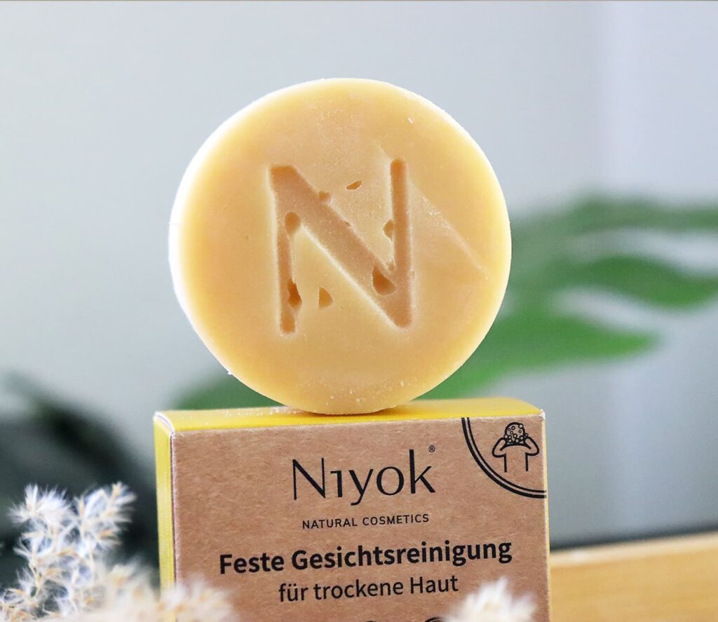 Weniger Verpackung, mehr Pflege: Feste Gesichtsreinigung erklärt / Fairybox August 2025 Weniger Verpackung, mehr Pflege: Feste Gesichtsreinigung erklärt / Fairybox August 2025